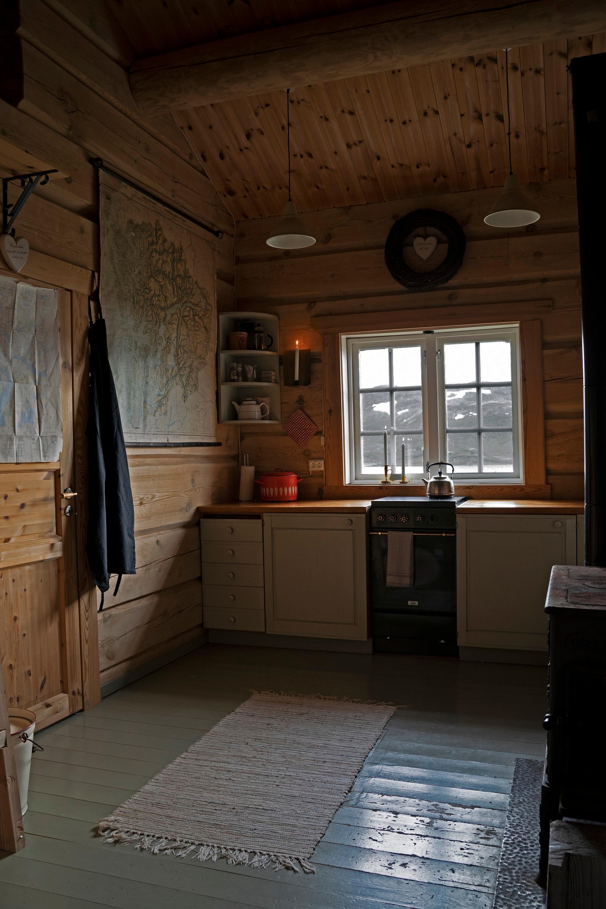 Trivelig hytte ved Tyin med utsikt inn i Jotunheimen