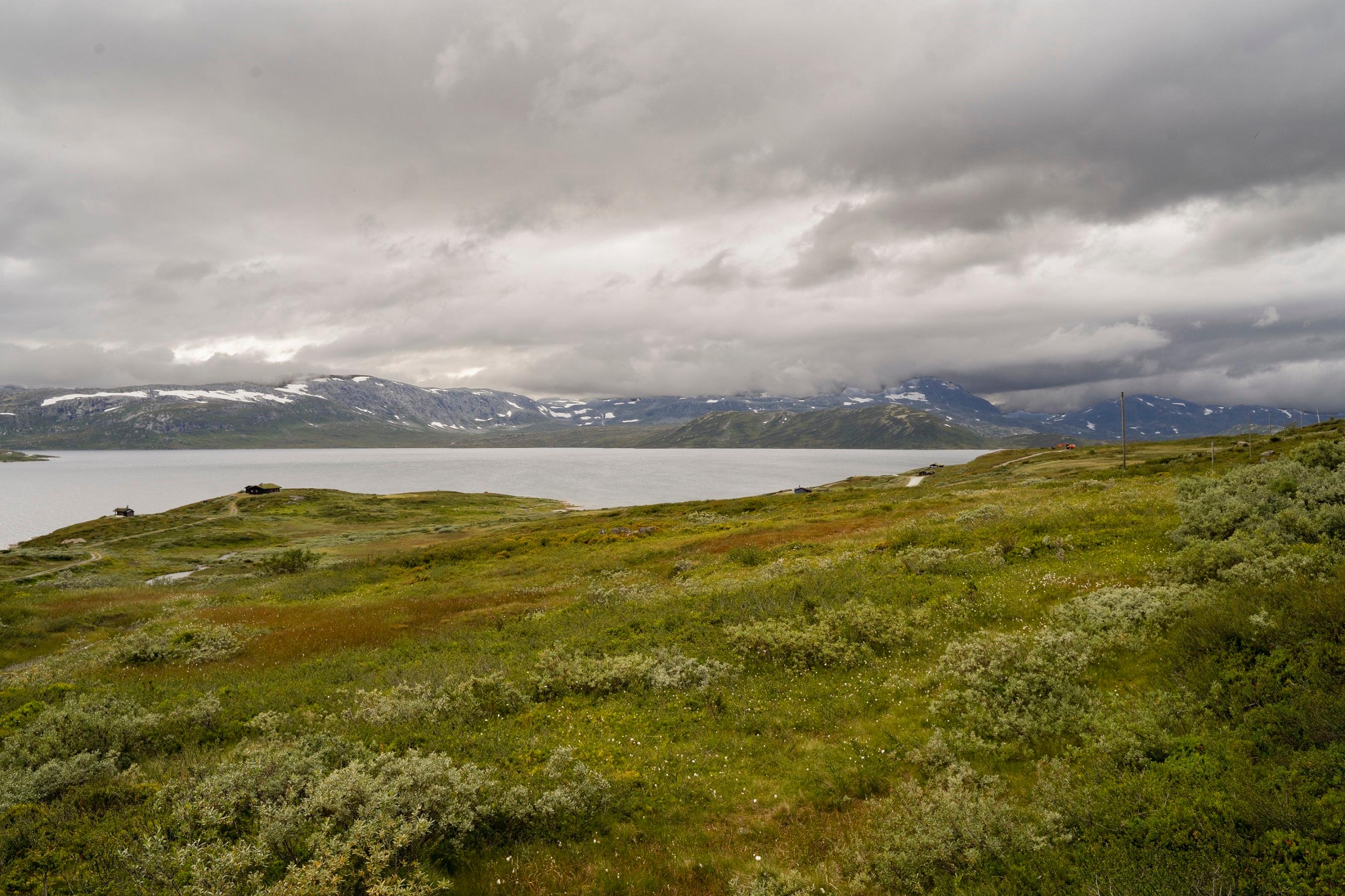 Trivelig hytte ved Tyin med utsikt inn i Jotunheimen